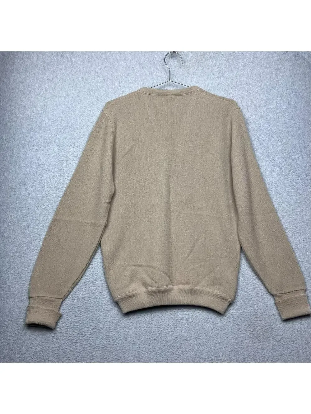 VTG Izod Lacoste Tan V-Neck Sweater M Camel Alligator Logo Old Money Preppy 90s